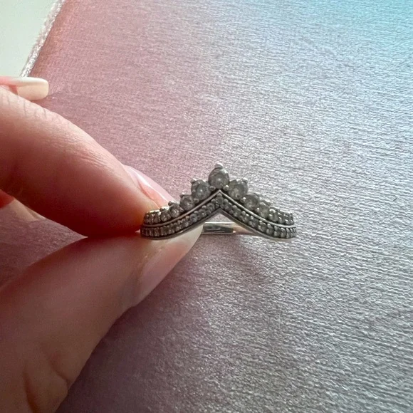 Pandora Tiara ring - Picture 1 of 6